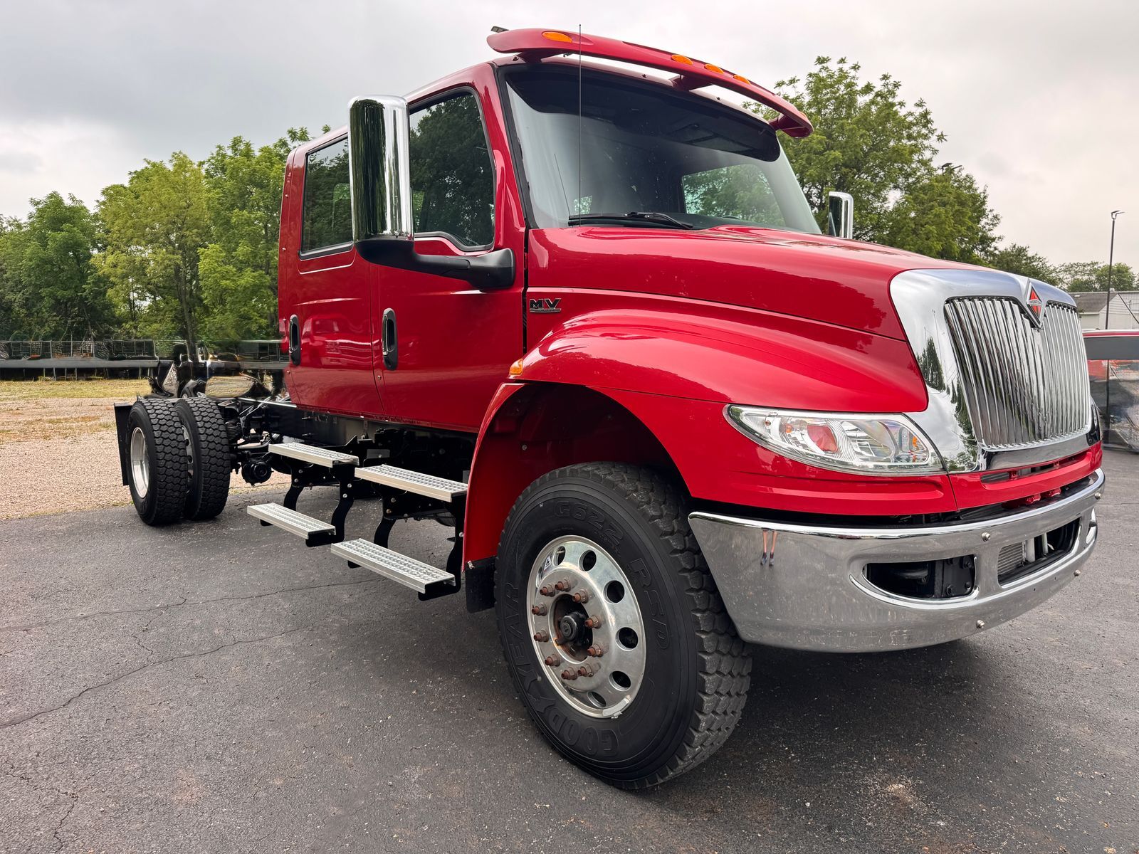2019 INTERNATIONAL MV607