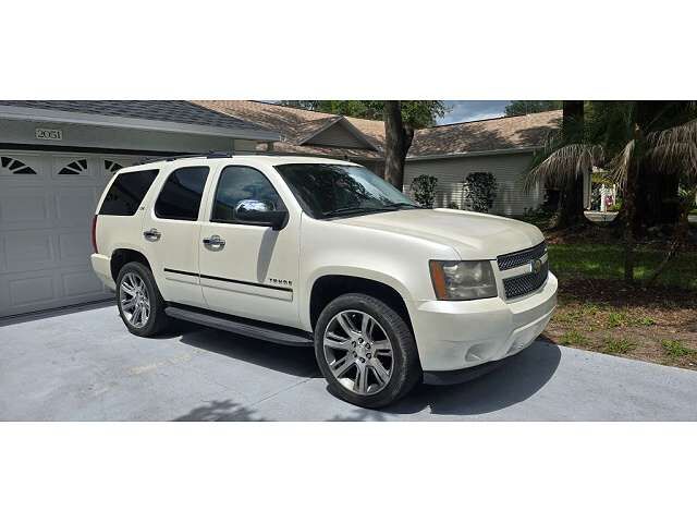 2011 CHEVROLET Tahoe