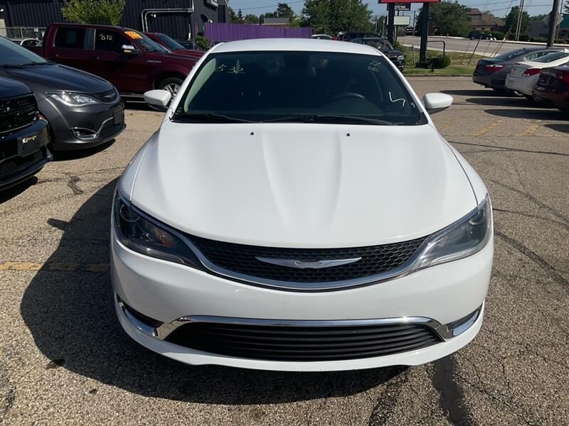 2016 CHRYSLER 200
