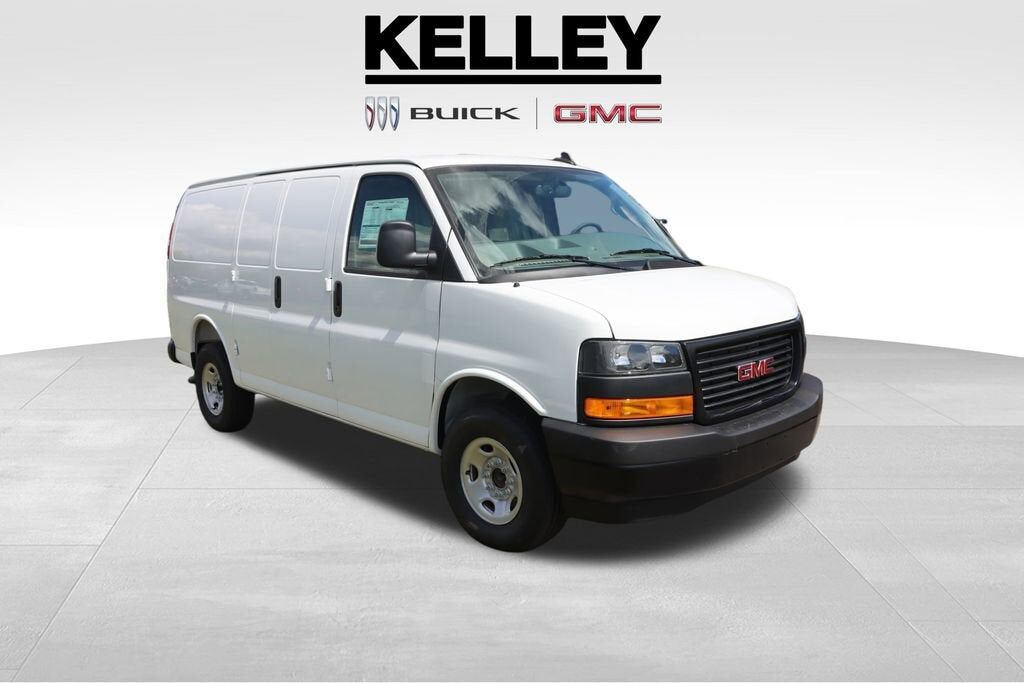 2025 GMC Savana