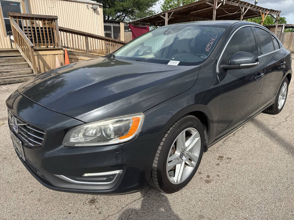 2015 VOLVO S60