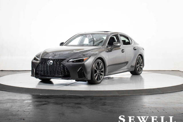 2023 LEXUS IS