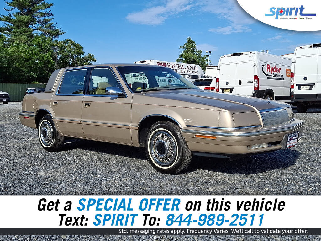1992 CHRYSLER New Yorker