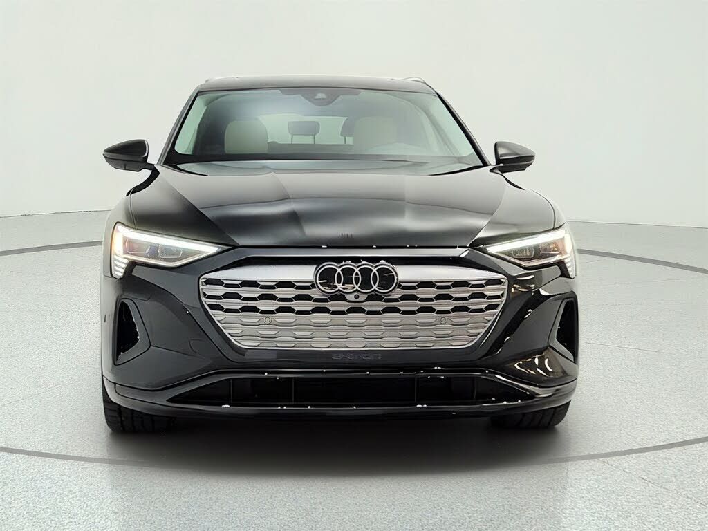 2024 Audi Q8