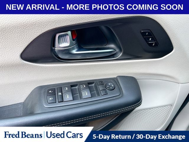 2023 CHRYSLER Pacifica