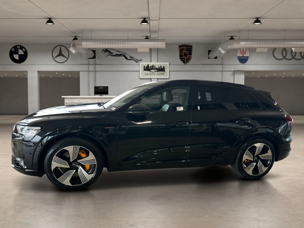 2022 Audi e-tron