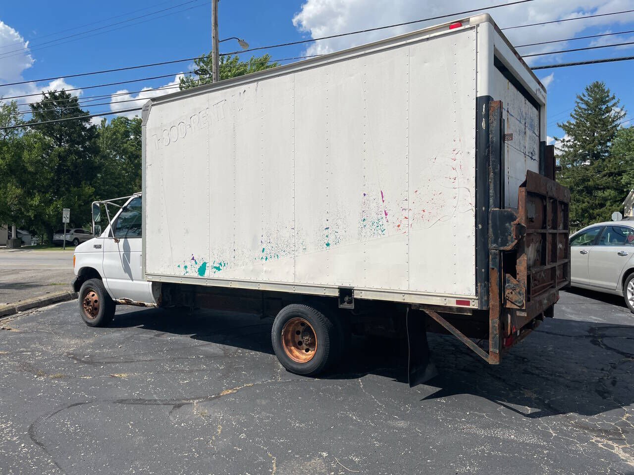 2005 FORD E-350