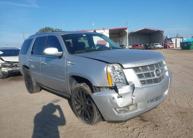2012 CADILLAC Escalade
