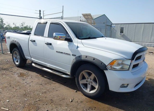 2012 DODGE Ram