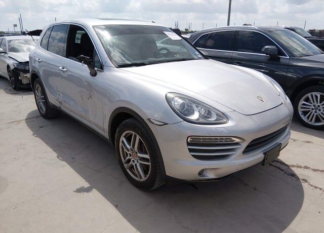 2011 PORSCHE Cayenne