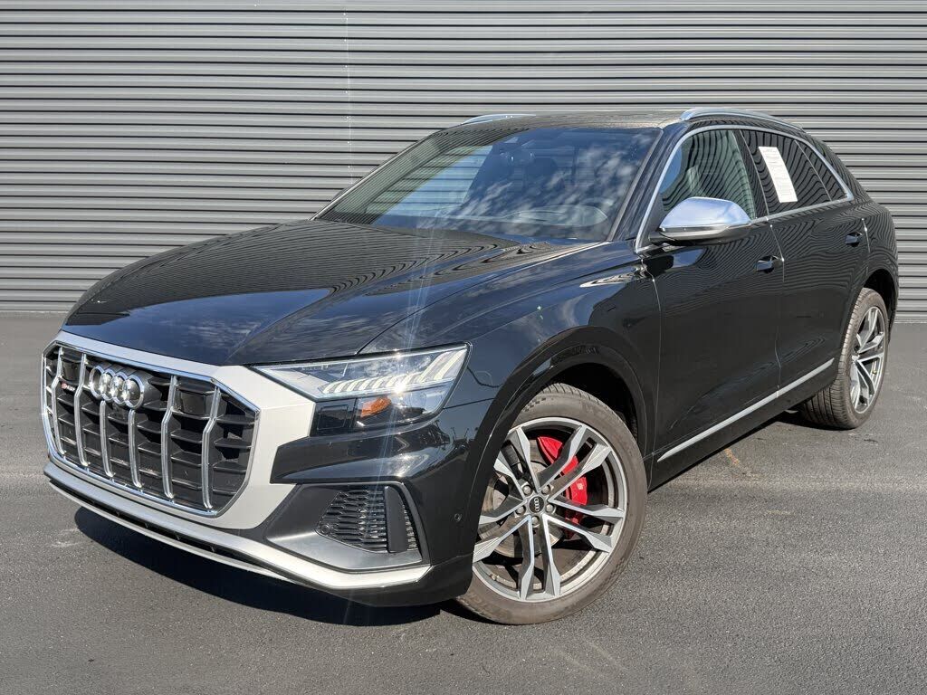 2022 AUDI SQ8