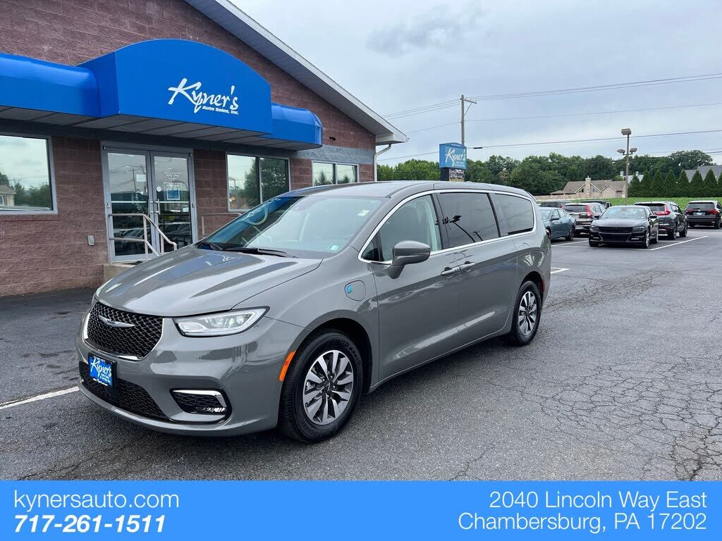 2022 CHRYSLER Pacifica