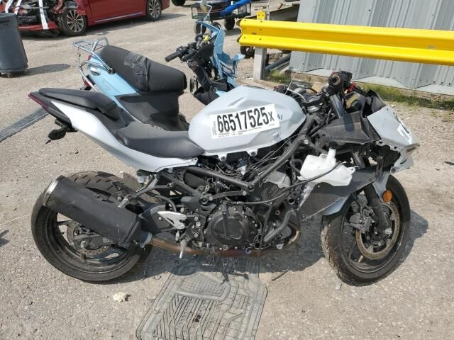 2025 KAWASAKI Ninja