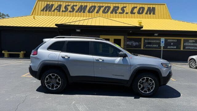2021 JEEP Cherokee