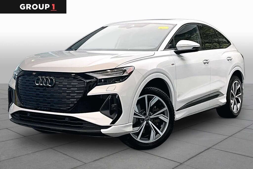 2023 AUDI Q4