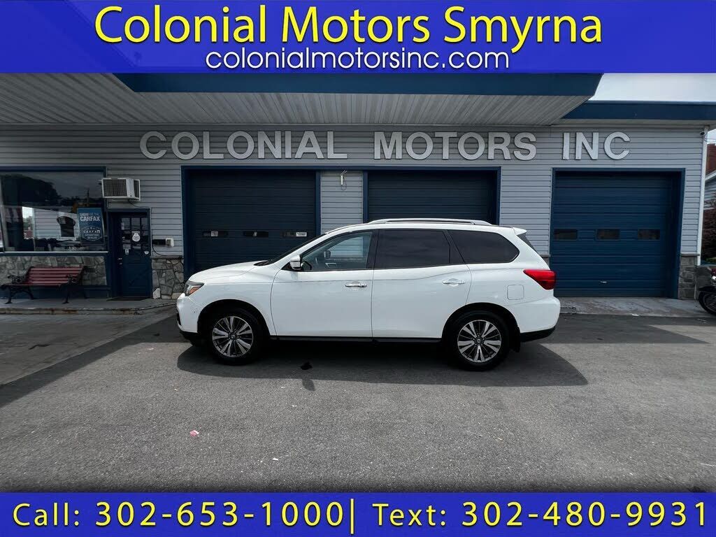 2017 NISSAN Pathfinder