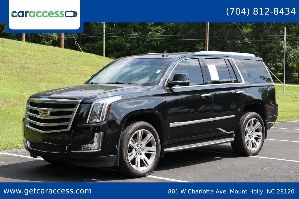2017 CADILLAC Escalade