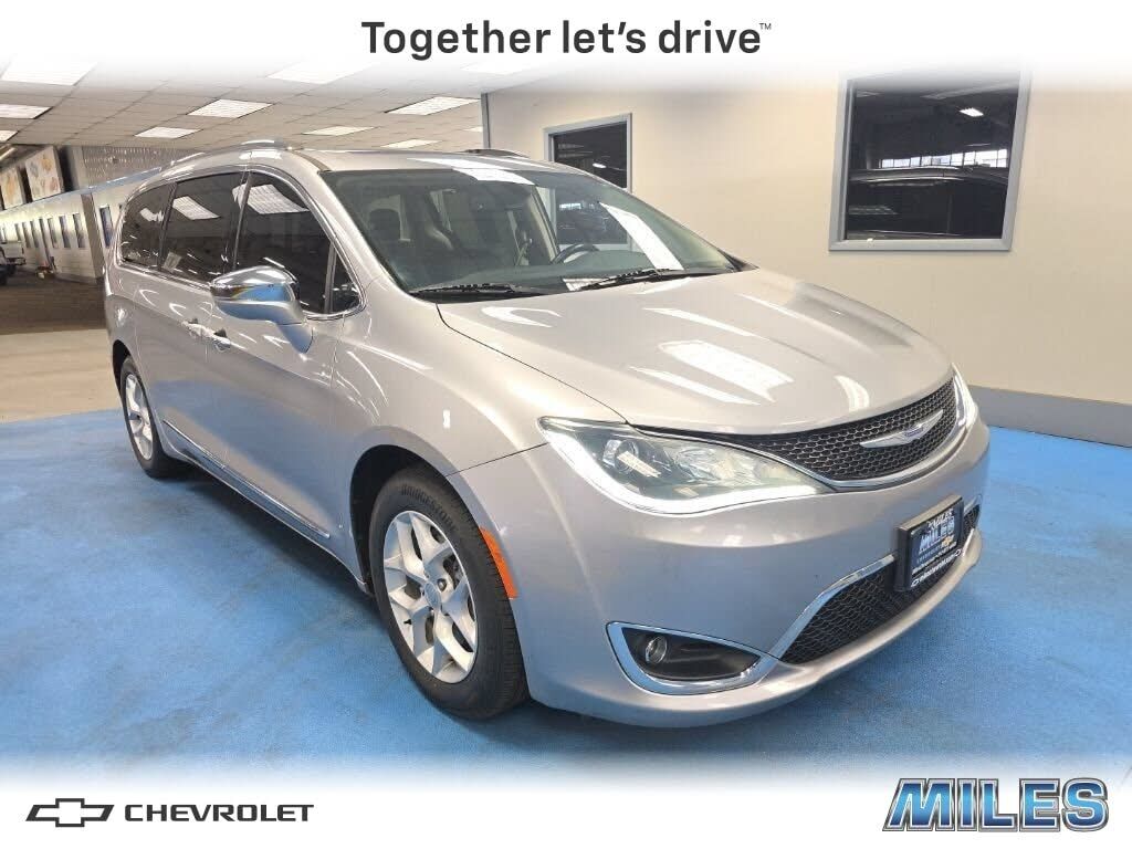 2020 CHRYSLER Pacifica