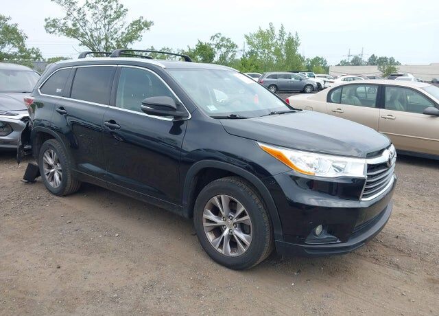 2015 TOYOTA Highlander