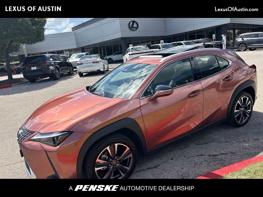 2025 LEXUS UX