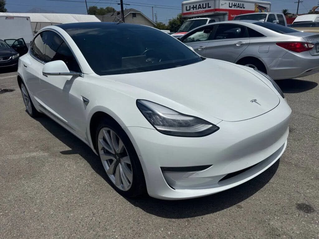 2018 TESLA Model 3