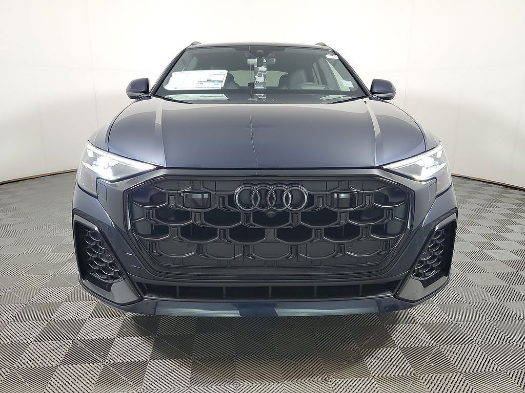 2026 Audi Q8