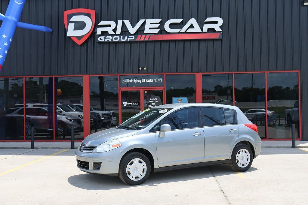 2011 NISSAN Versa