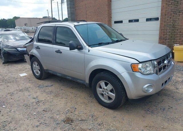 2010 FORD Escape
