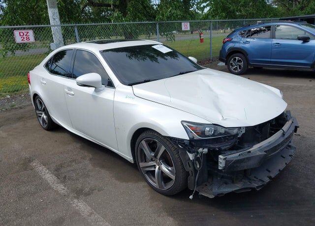 2018 LEXUS IS