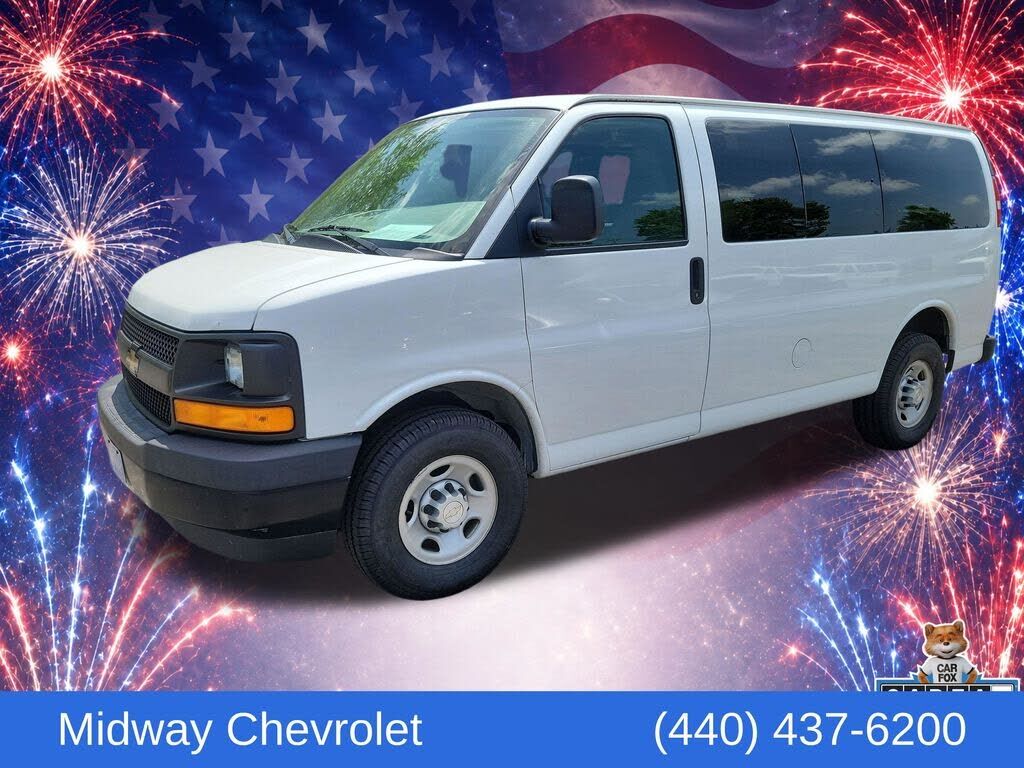 2017 CHEVROLET Express