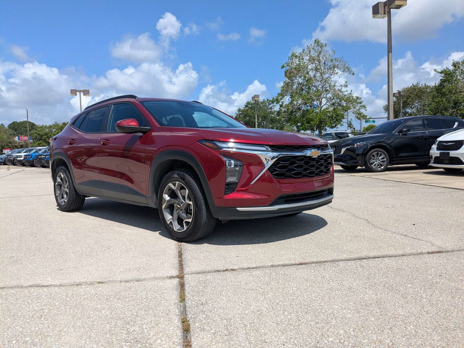 2025 CHEVROLET Trax