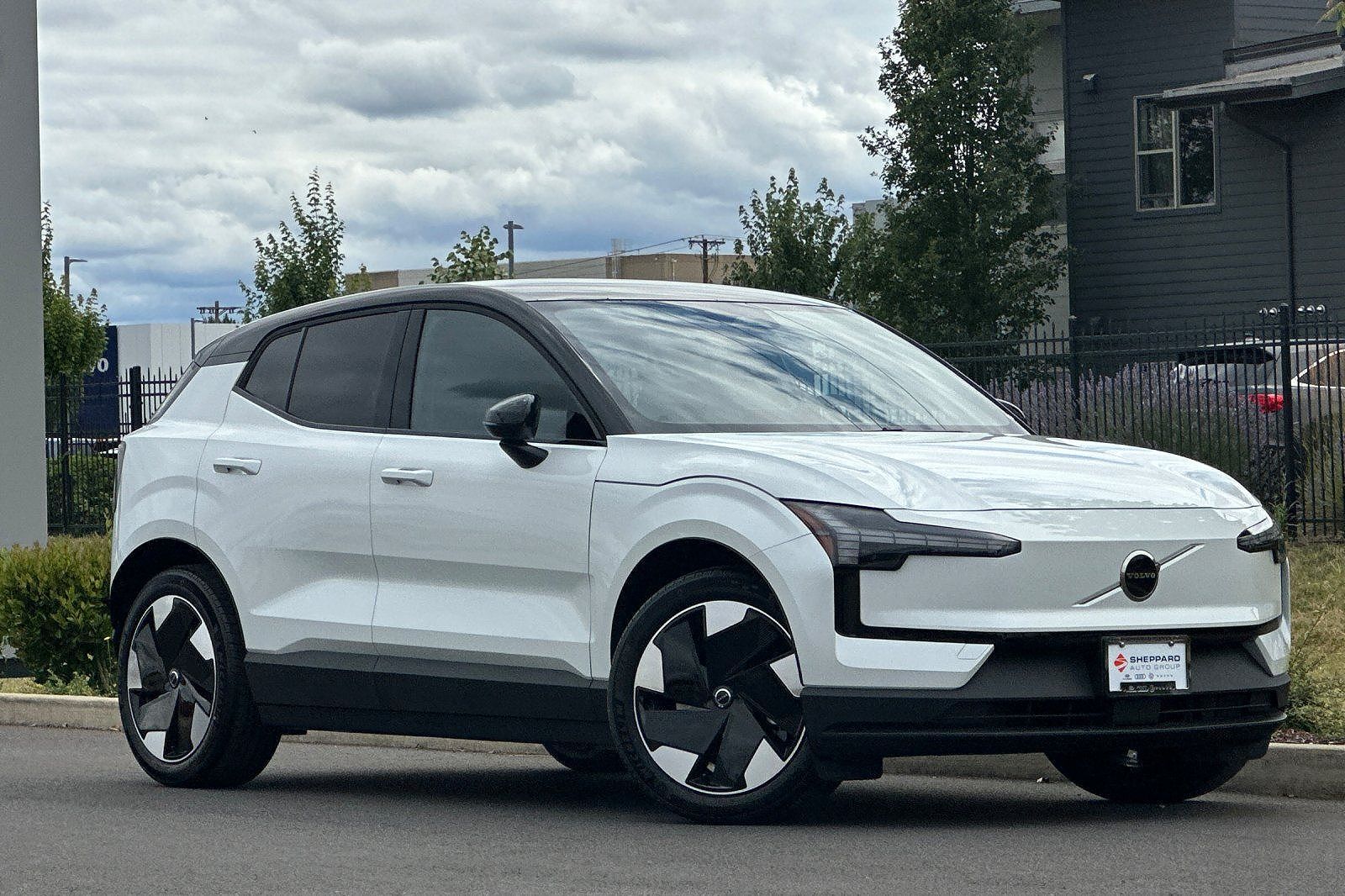 2026 VOLVO EX30