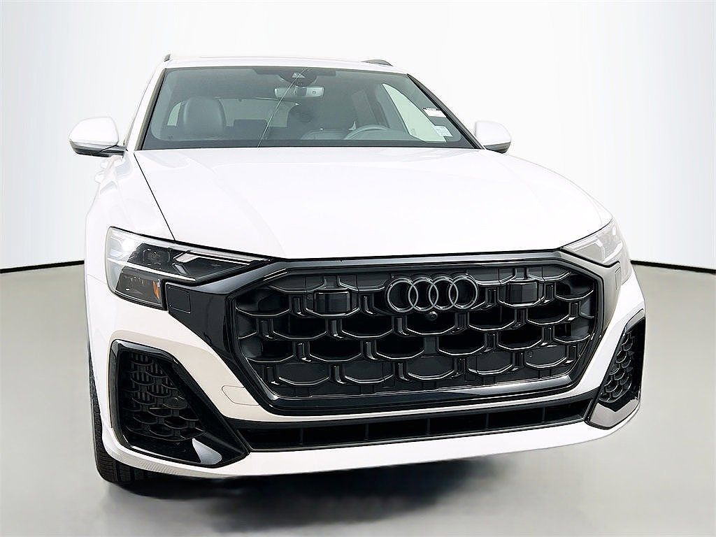 2026 Audi Q8