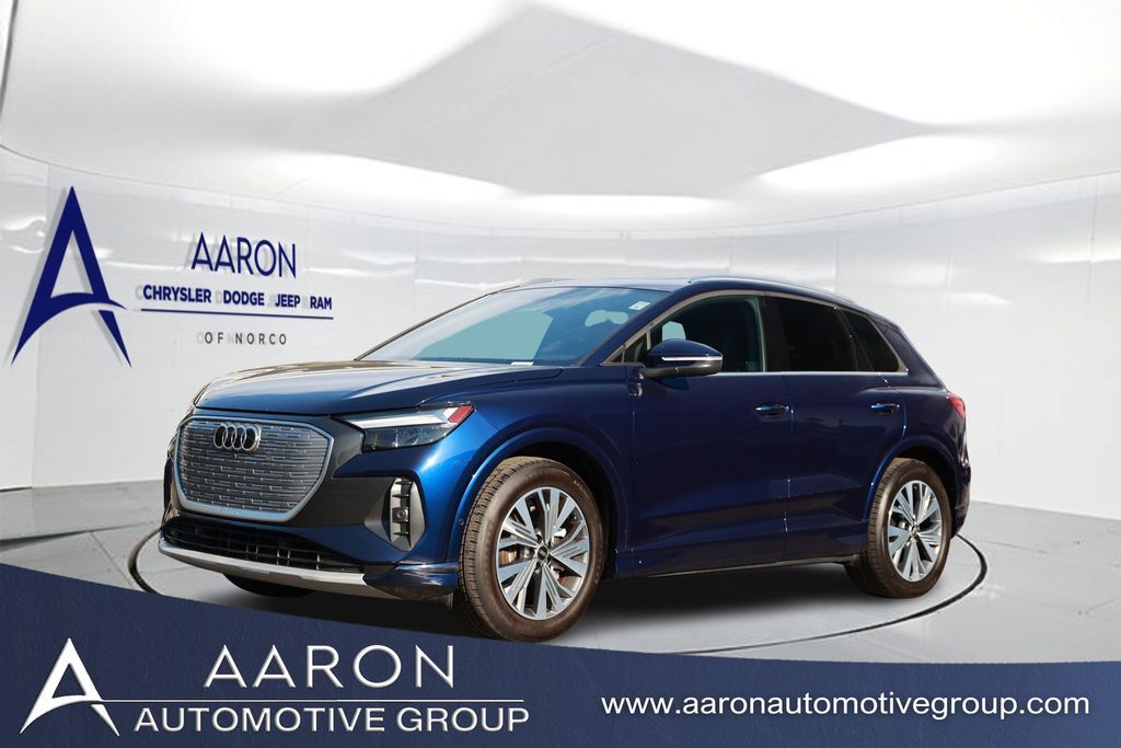 2023 AUDI Q4