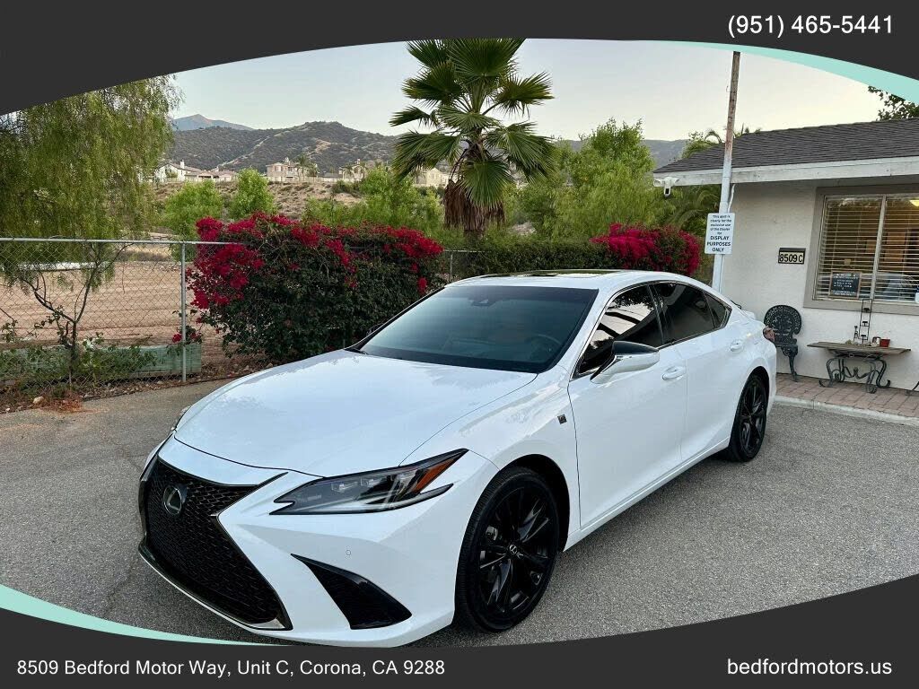2023 LEXUS ES