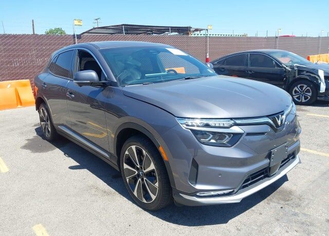 2024 VINFAST VF 8