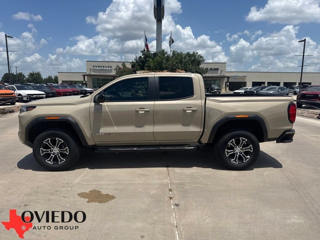 2023 GMC Canyon
