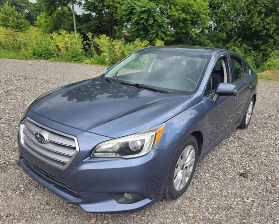 2016 SUBARU Legacy