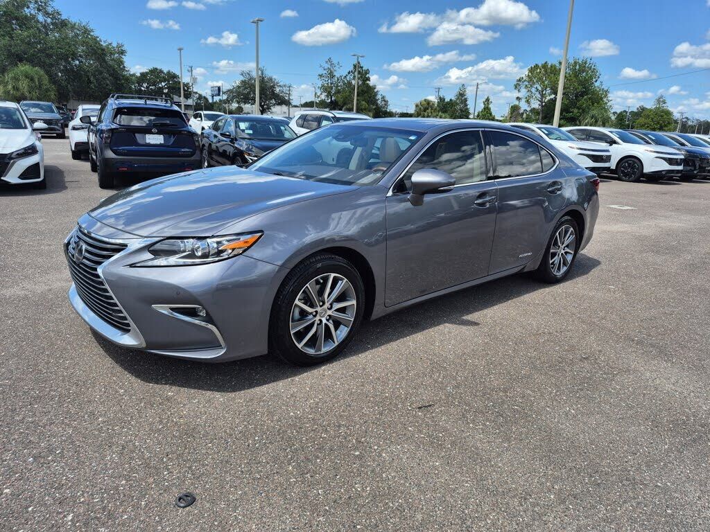 2018 LEXUS ES