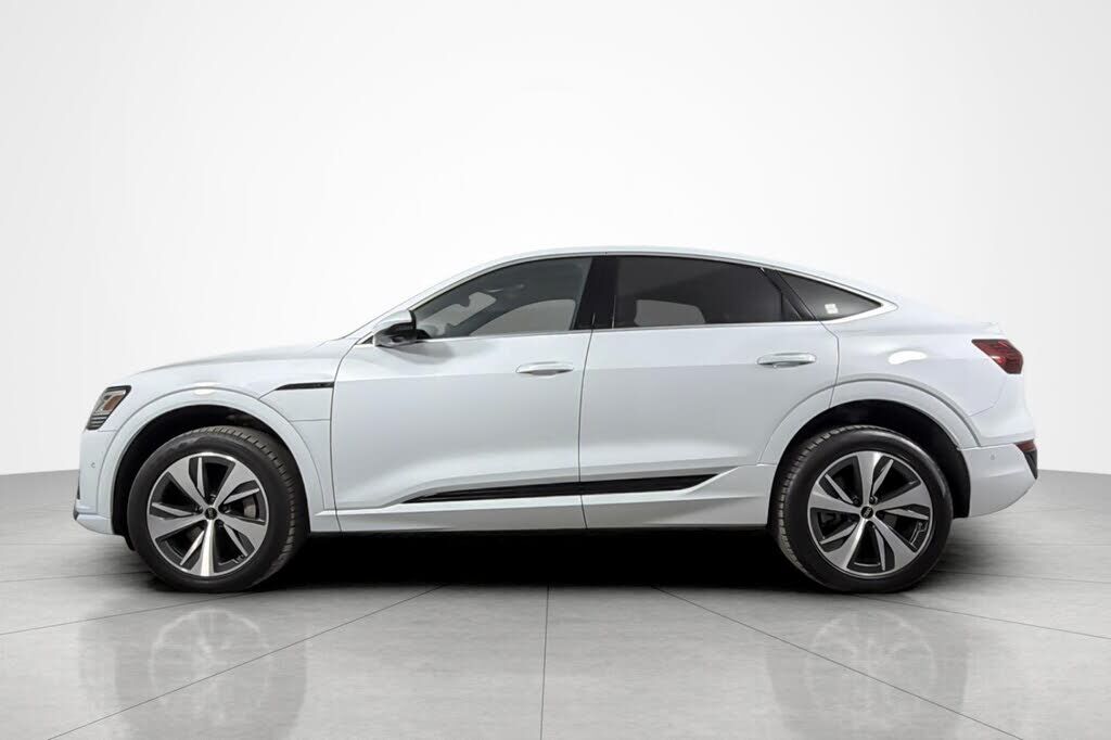 2024 Audi Q8