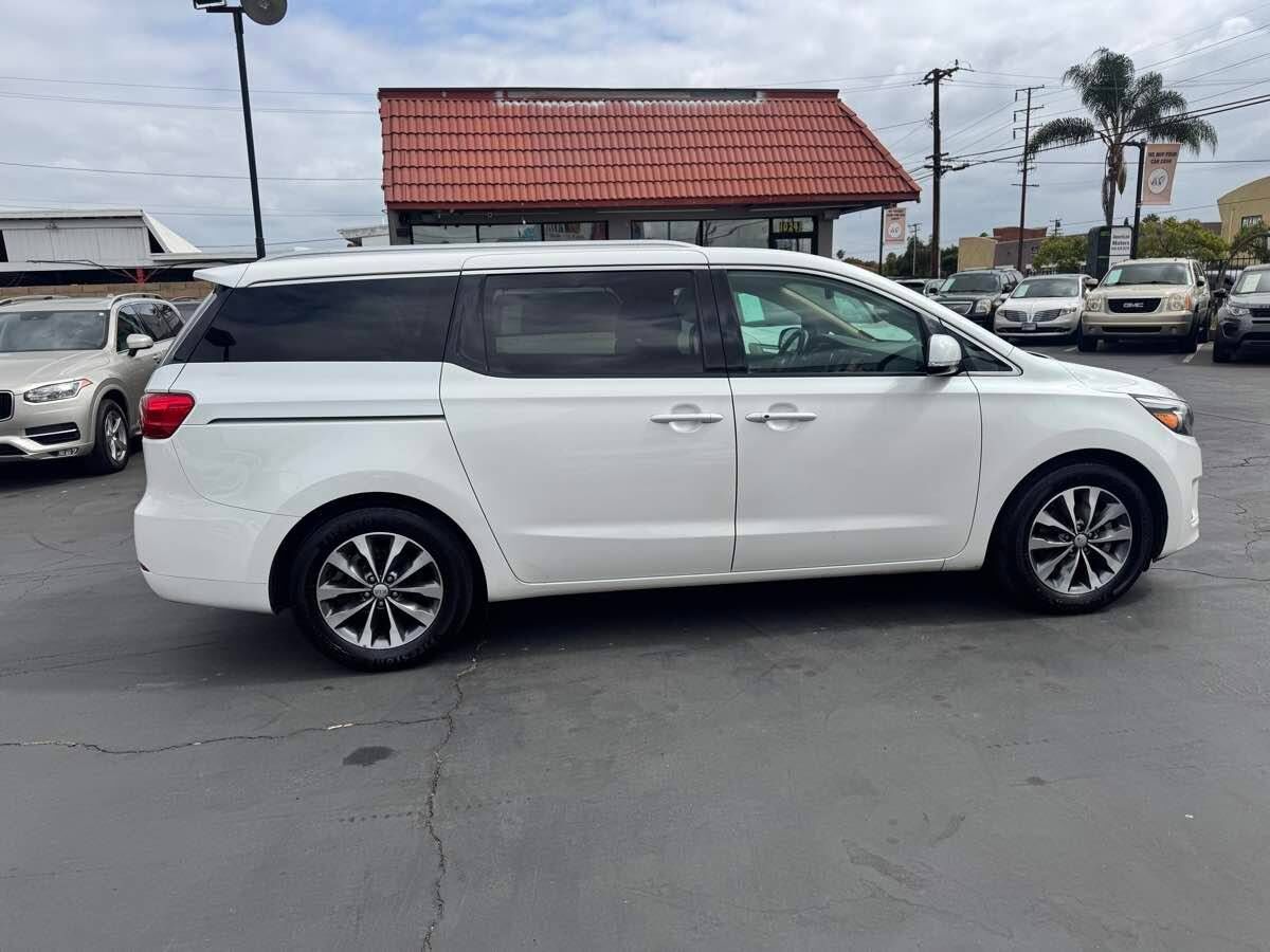 2016 KIA Sedona