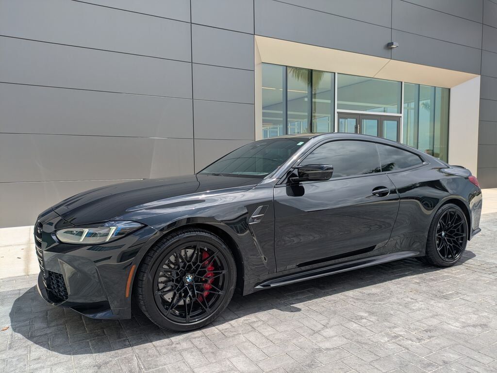 2025 BMW M4