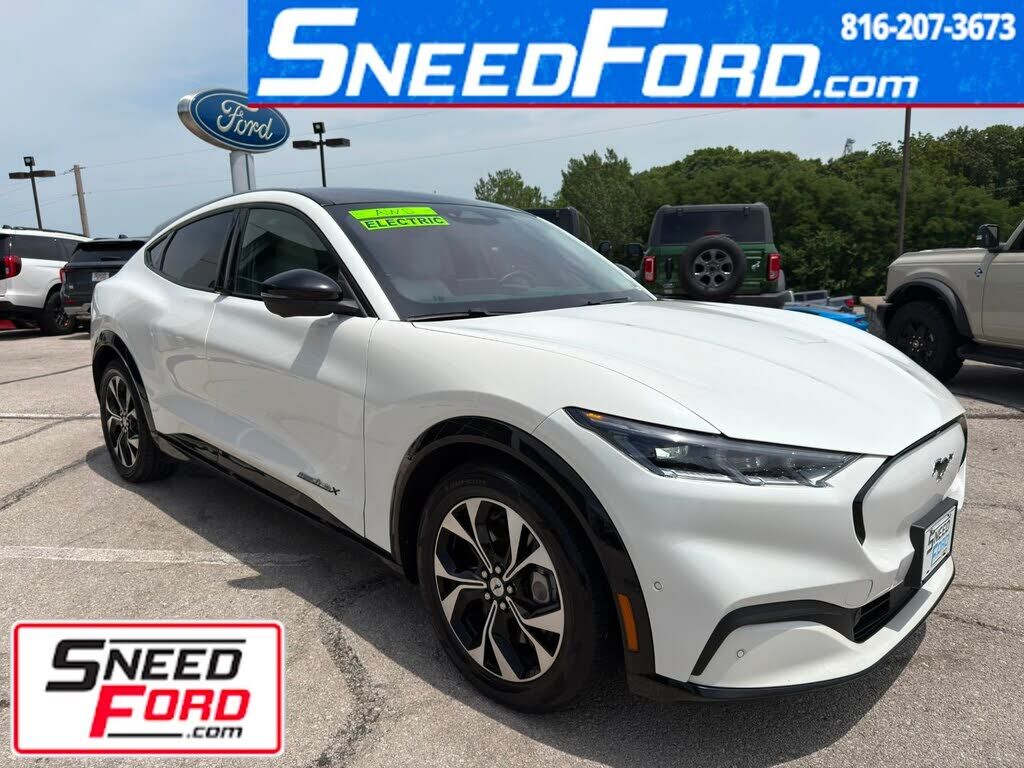 2022 FORD Mach-E