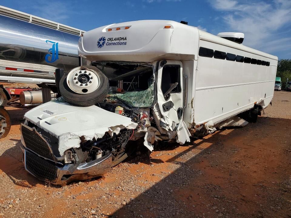 2024 IC BUS PC515