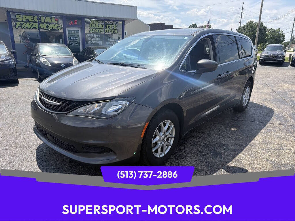 2021 CHRYSLER Voyager