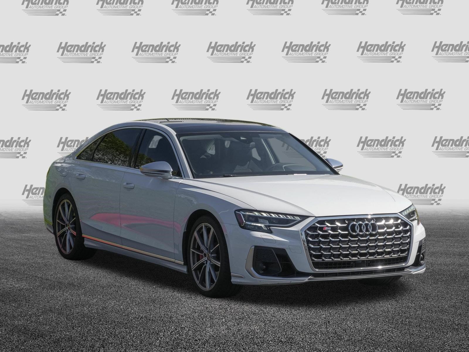 2022 AUDI S8