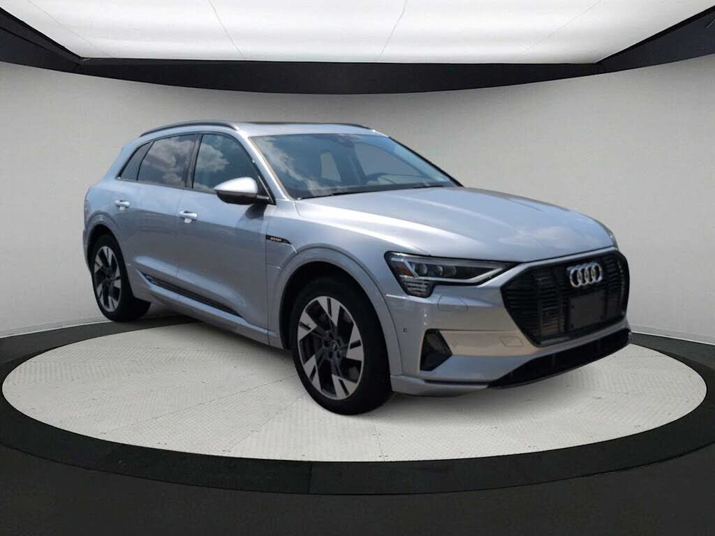 2022 Audi e-tron