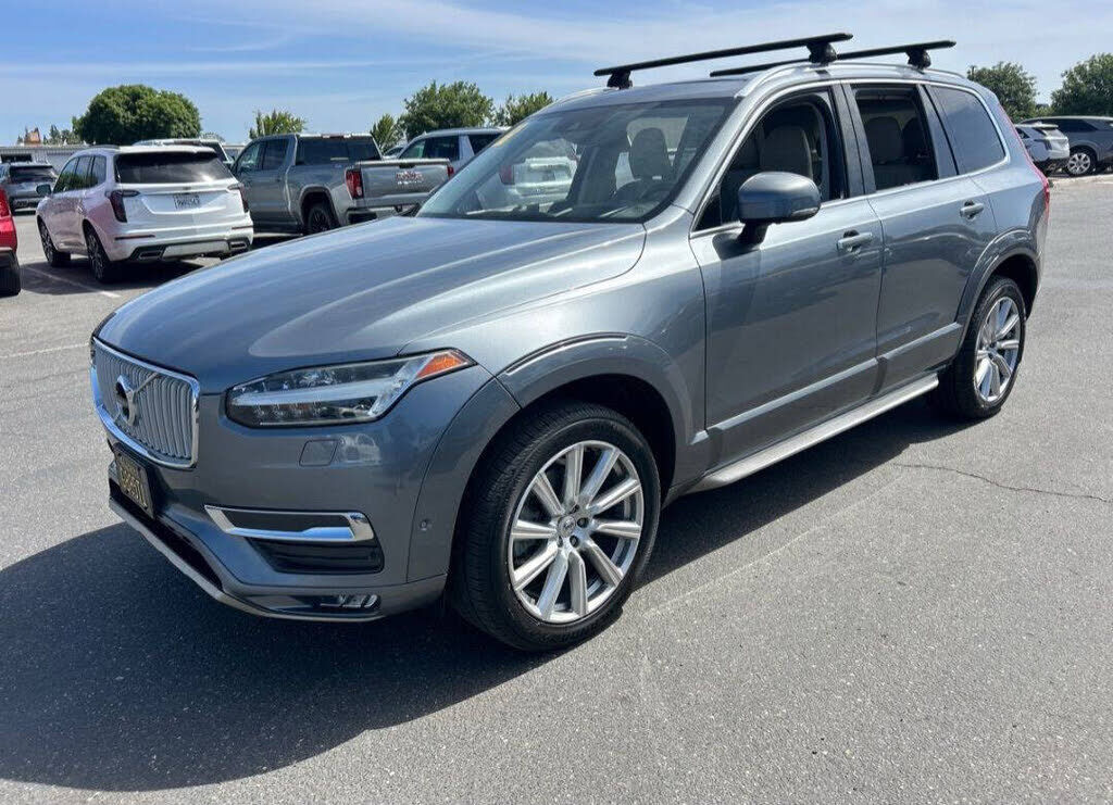2016 VOLVO XC90
