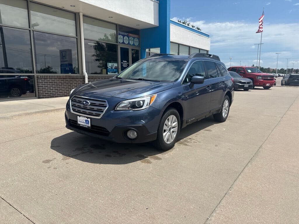 2017 SUBARU Outback