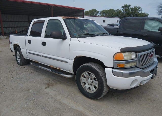 2005 GMC Sierra